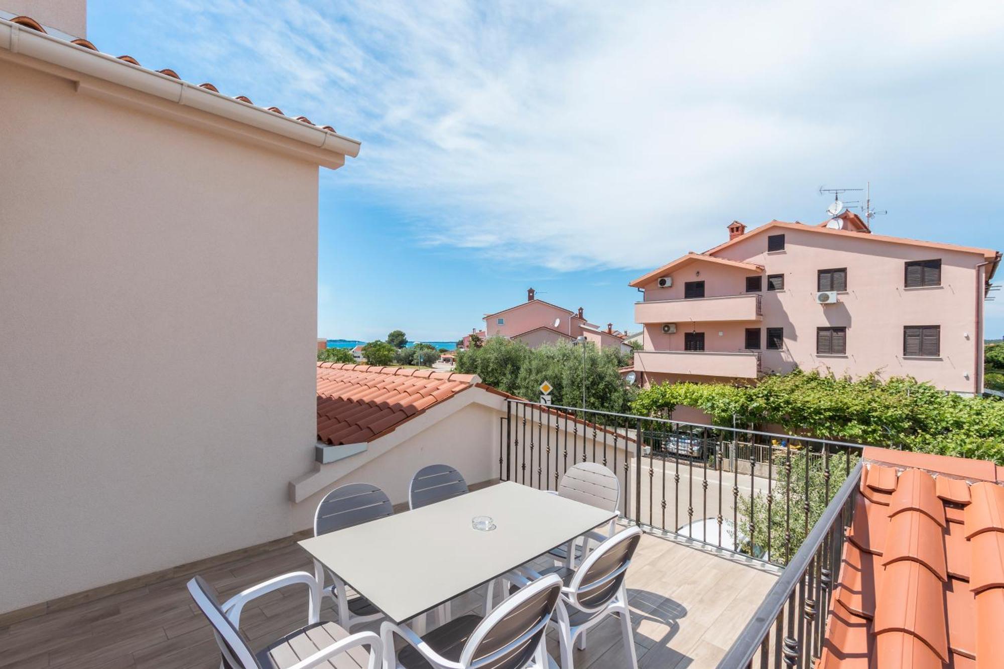 Apartments Villa Nina Fazana Exterior photo